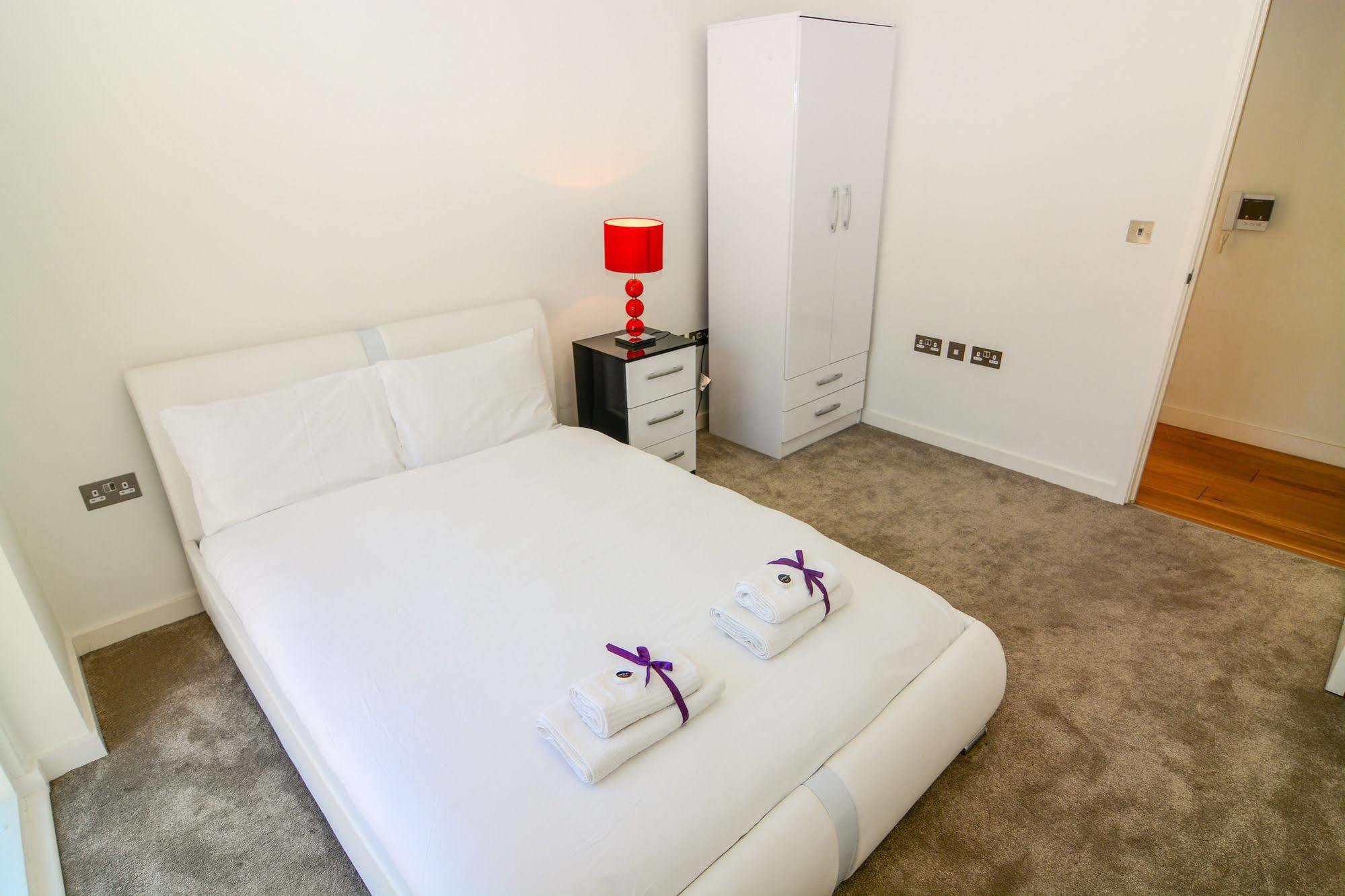 Apartment Wharf - Cambridge Av Londres Extérieur photo
